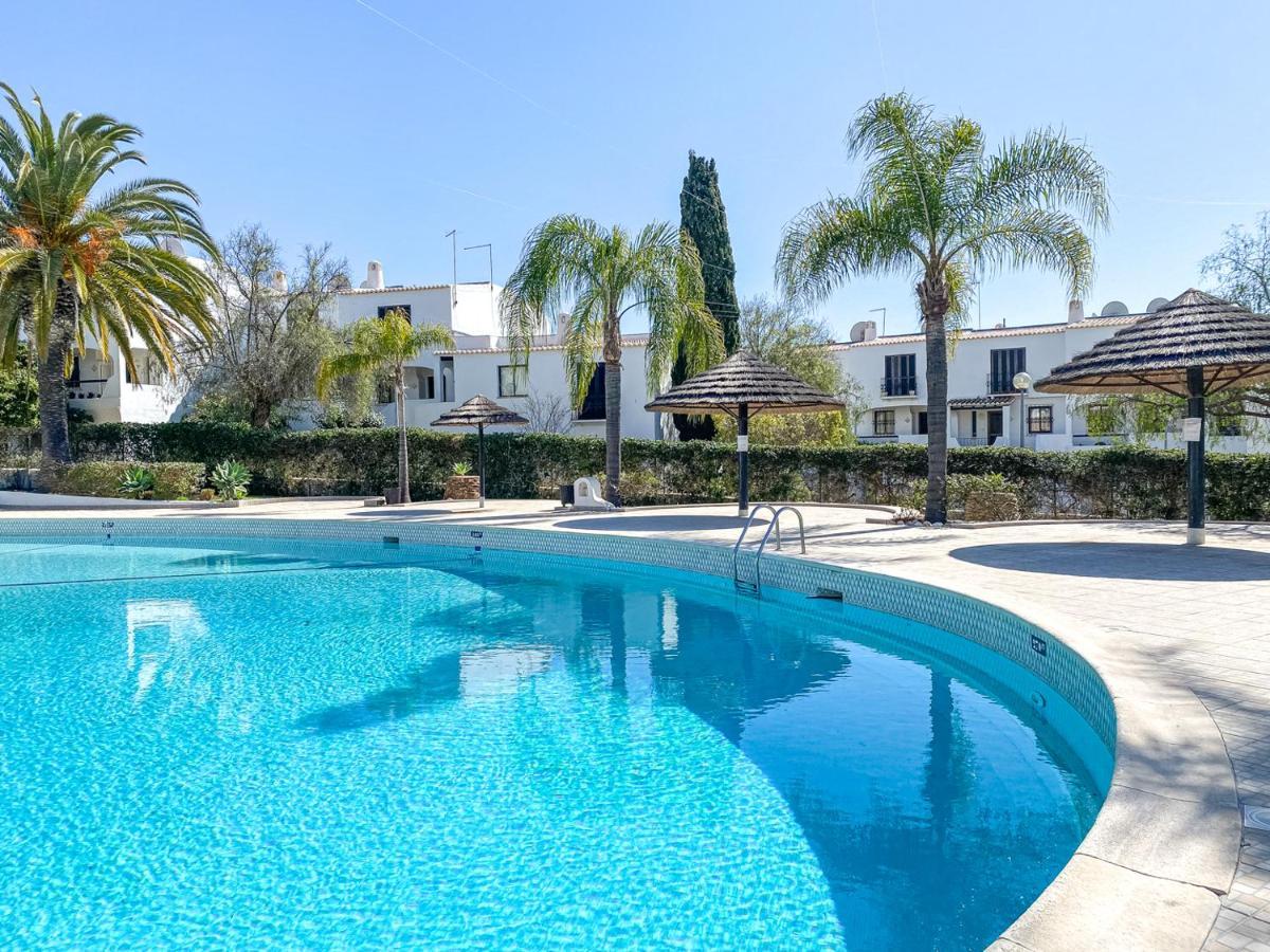 Ferienwohnung Seaside Retreat With Pool, Ac, And Fast Wi-Fi Albufeira Exterior foto