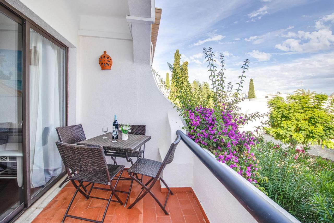 Ferienwohnung Seaside Retreat With Pool, Ac, And Fast Wi-Fi Albufeira Exterior foto