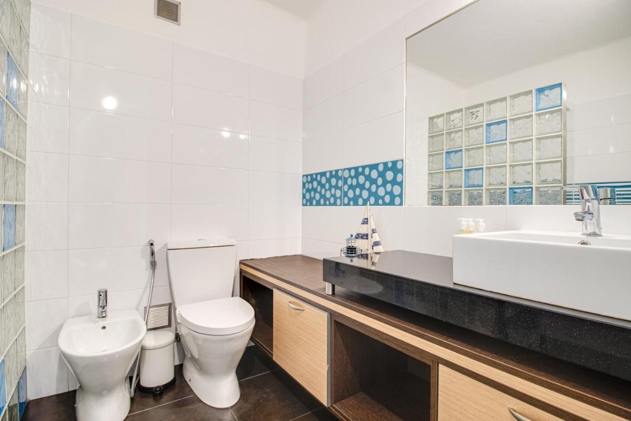 Ferienwohnung Seaside Retreat With Pool, Ac, And Fast Wi-Fi Albufeira Exterior foto